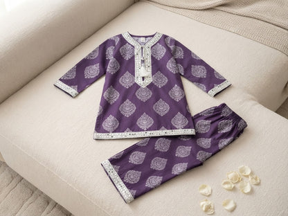 "Elegant Printed Khaddar Outfits Featuring Trendy Flapper Trouser Sets"