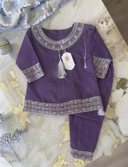 Traditional Charm 2-Piece Kurti Outfit for Girls